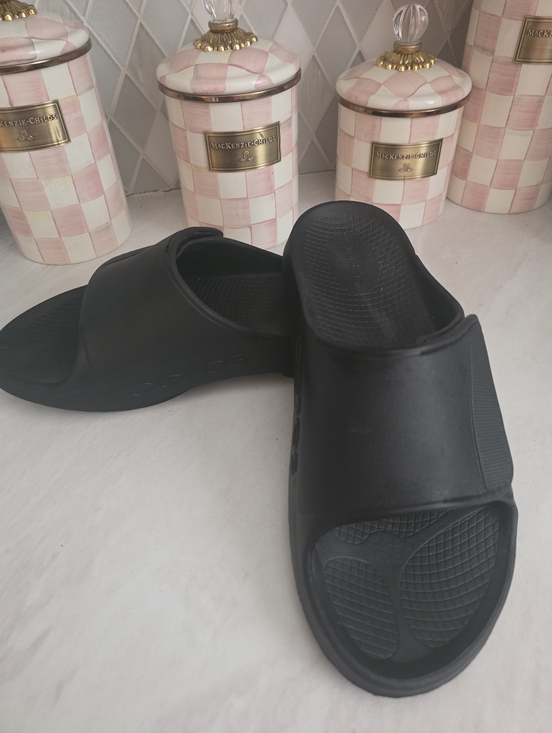 Oofos Sandals  M/11   W/13 Black main image 4